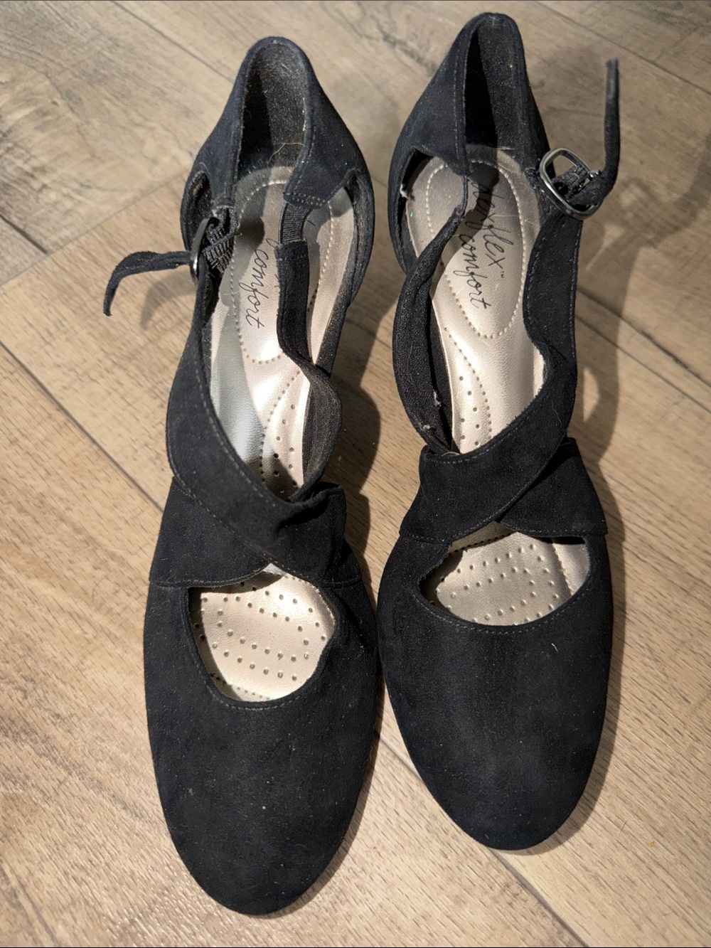 dexflex comfort Black Suede Strap Heels